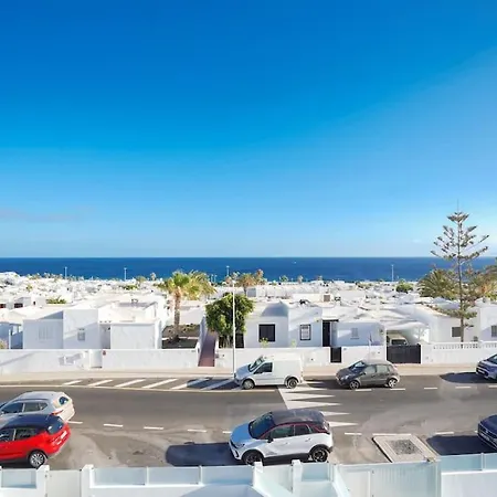 Apartment Rooftop Sea View With Jacuzzi And A/c