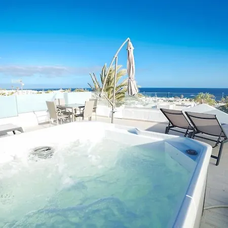 Apartment Rooftop Sea View With Jacuzzi And A/c