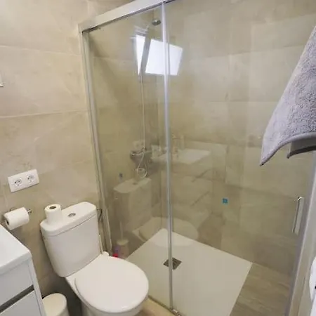 شقة Rooftop Sea View With Jacuzzi And A/c