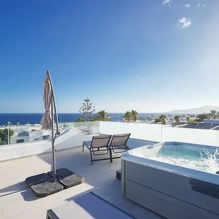 Rooftop Sea View With Jacuzzi And A/c Lägenhet Puerto del Carmen (Lanzarote)