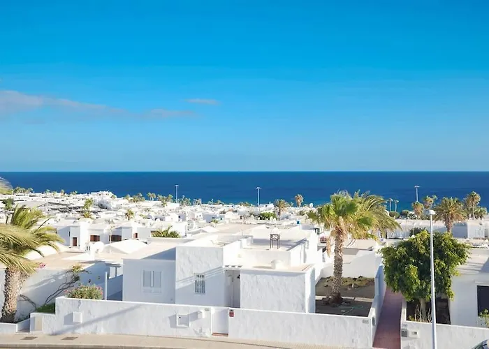 Rooftop Sea View With Jacuzzi And A/c דירה